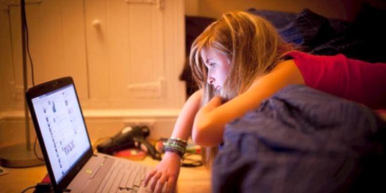 Sosyal Medya ve Yalnızlık